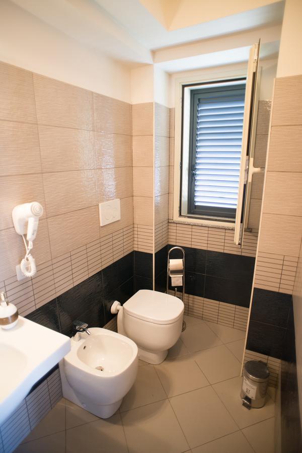 Bed and Breakfast Riva Del Sol à Santa Teresa Di Riva Extérieur photo