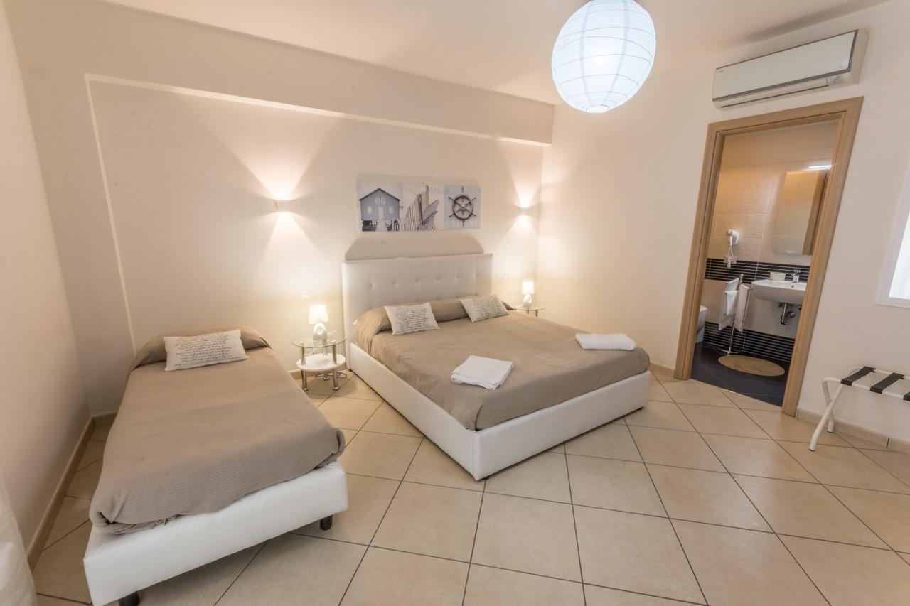 Bed and Breakfast Riva Del Sol à Santa Teresa Di Riva Extérieur photo